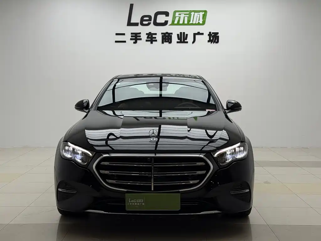 Mercedes-Benz E-Class 2024