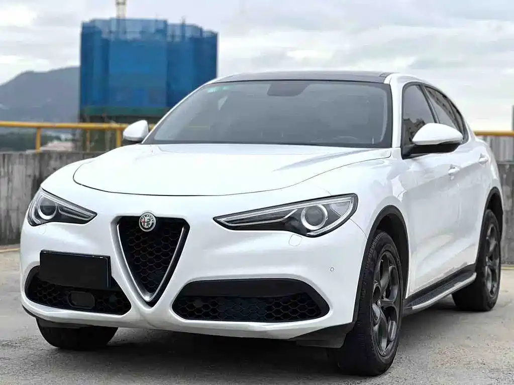 Alfa Romeo Stelvio 2019