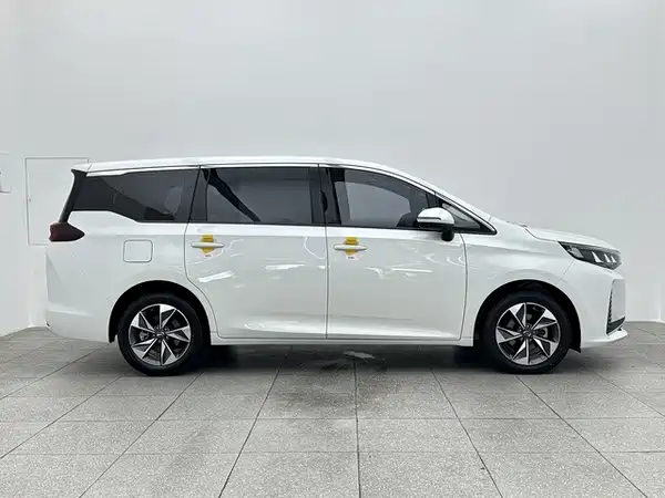 GAC Trumpchi M6 2024