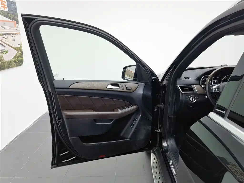 Mercedes-Benz GL-Class 2015 — фото 8