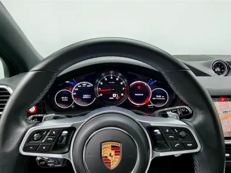 Porsche Cayenne 2020 — фото 11