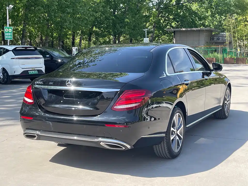 Mercedes-Benz E-Class 2018 — фото 6