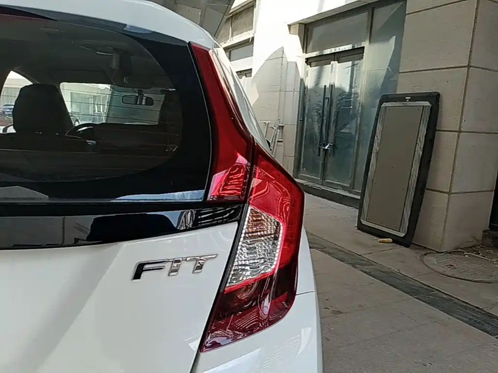 Honda Fit 2019 — фото 8