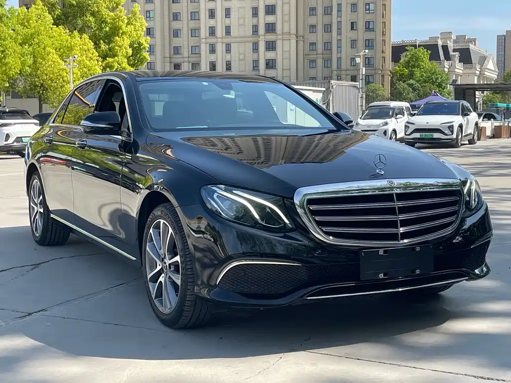 Mercedes-Benz E-Class 2018 — фото 3