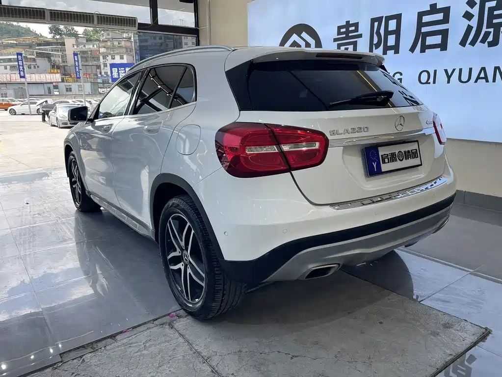 Mercedes-Benz GLA 2017 — фото 19