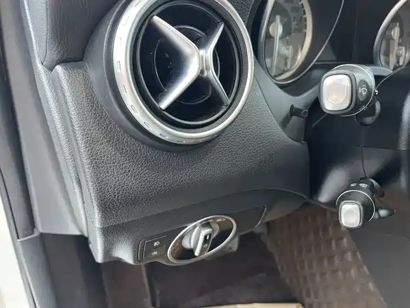 Mercedes-Benz GLA 2017
