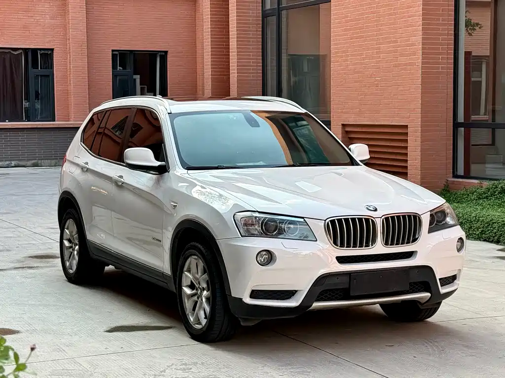 BMW X3 2012 — фото 3