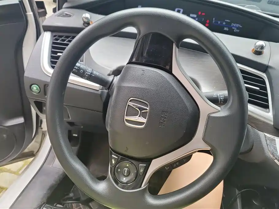 Honda Jade 2015 — фото 15