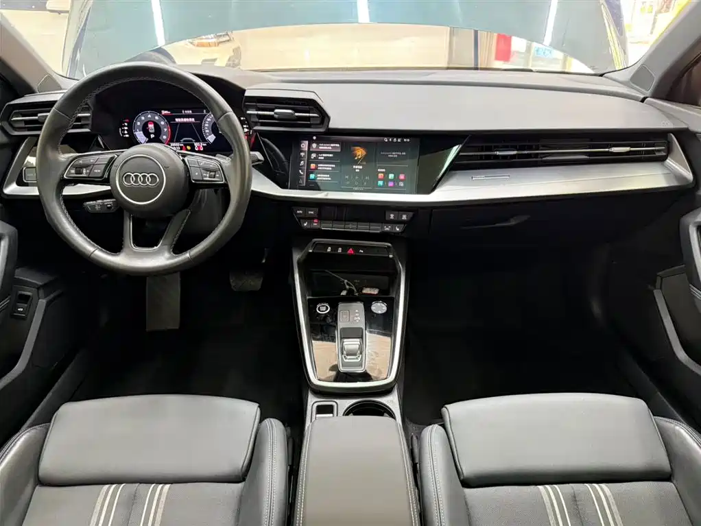 Audi A3 2023 — фото 20