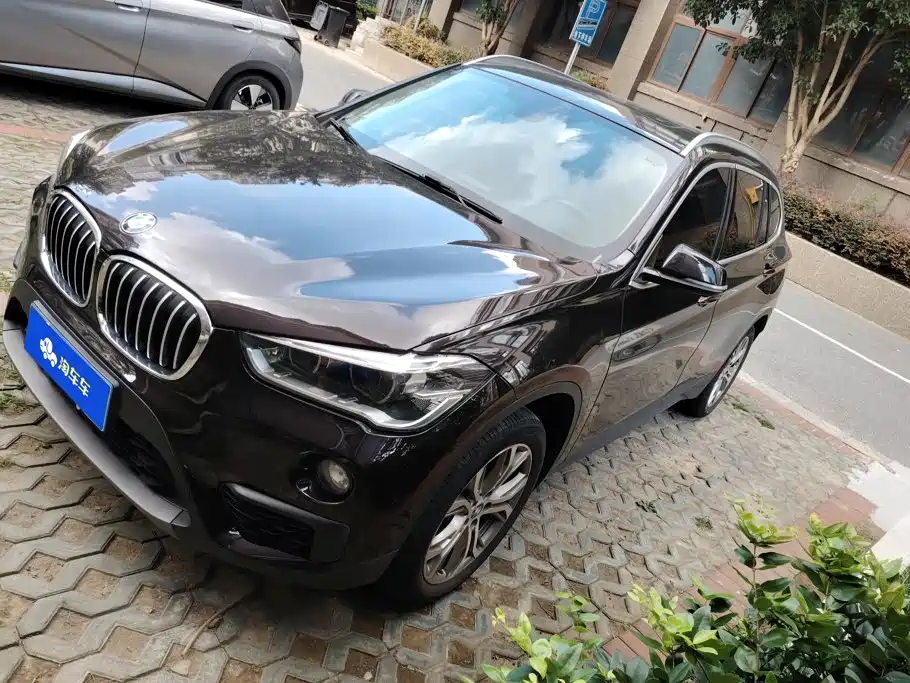 BMW X1 2019 — фото 1