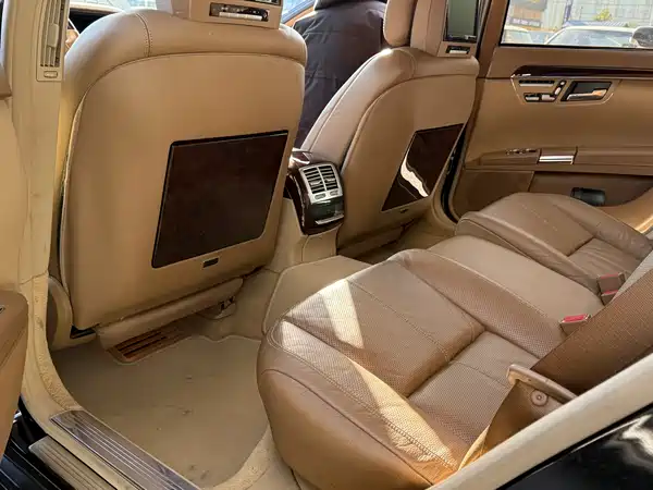 Mercedes-Benz S-Class 2007