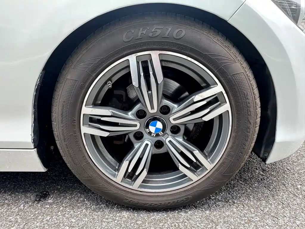 BMW 1 Series 2012 — фото 16