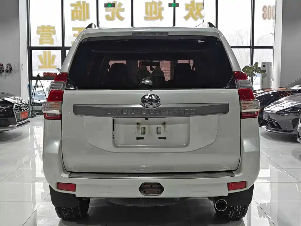 Toyota Prado 2017 — фото 8