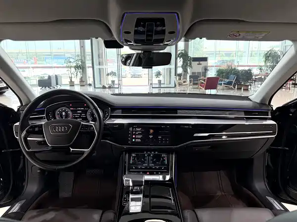 Audi A8 2023