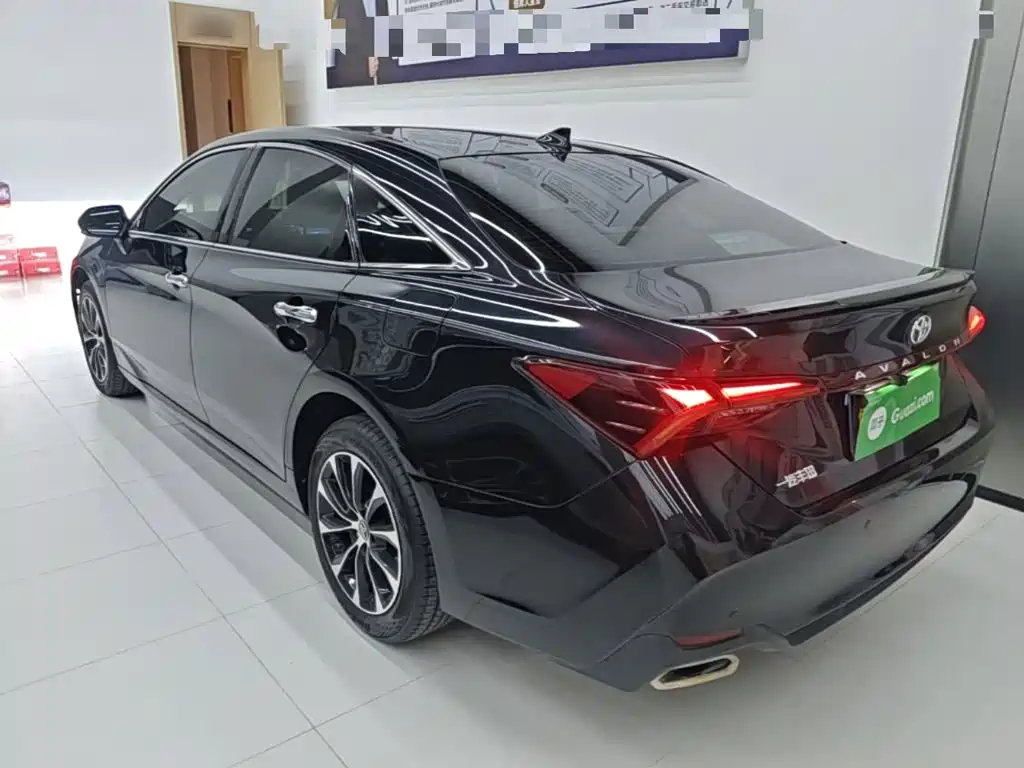 Toyota Avalon 2022