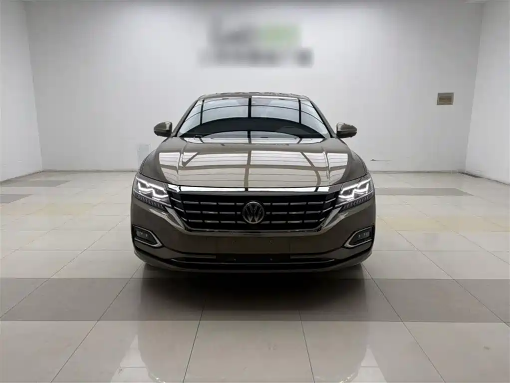 Volkswagen Passat 2019 — фото 8