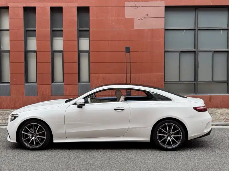Mercedes-Benz E-Class 2020 — фото 4