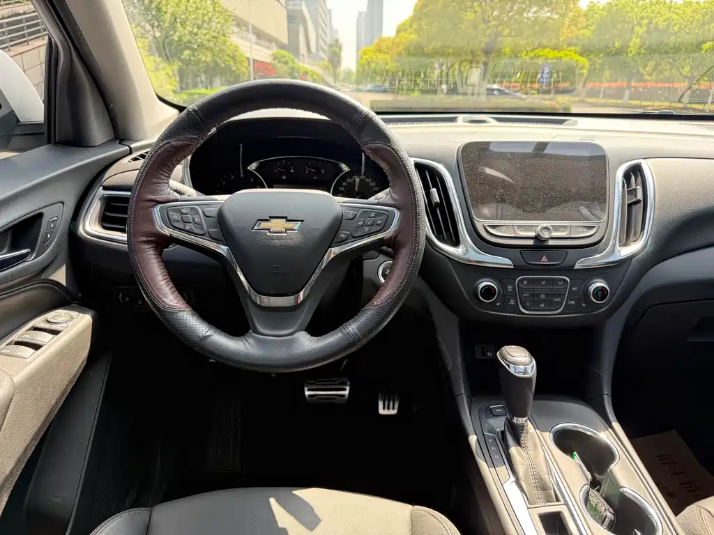 Chevrolet Equinox 2017 — фото 10
