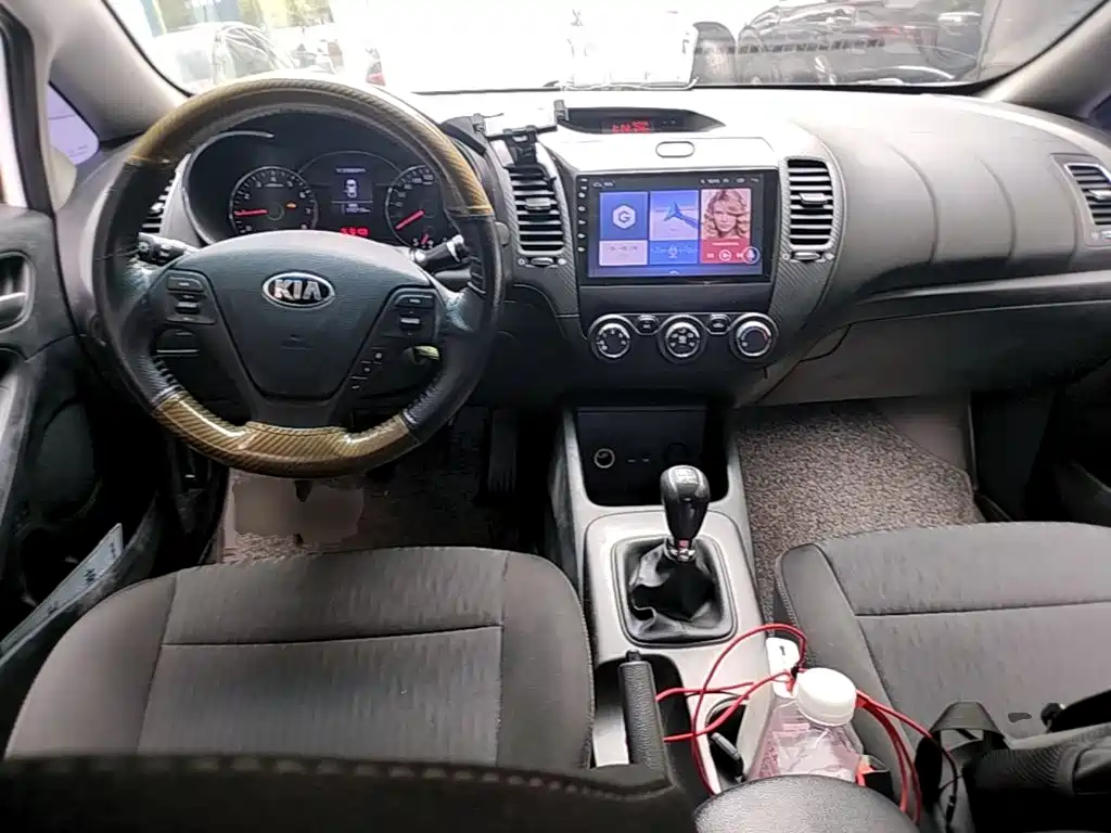 Kia K3 2015 — фото 10