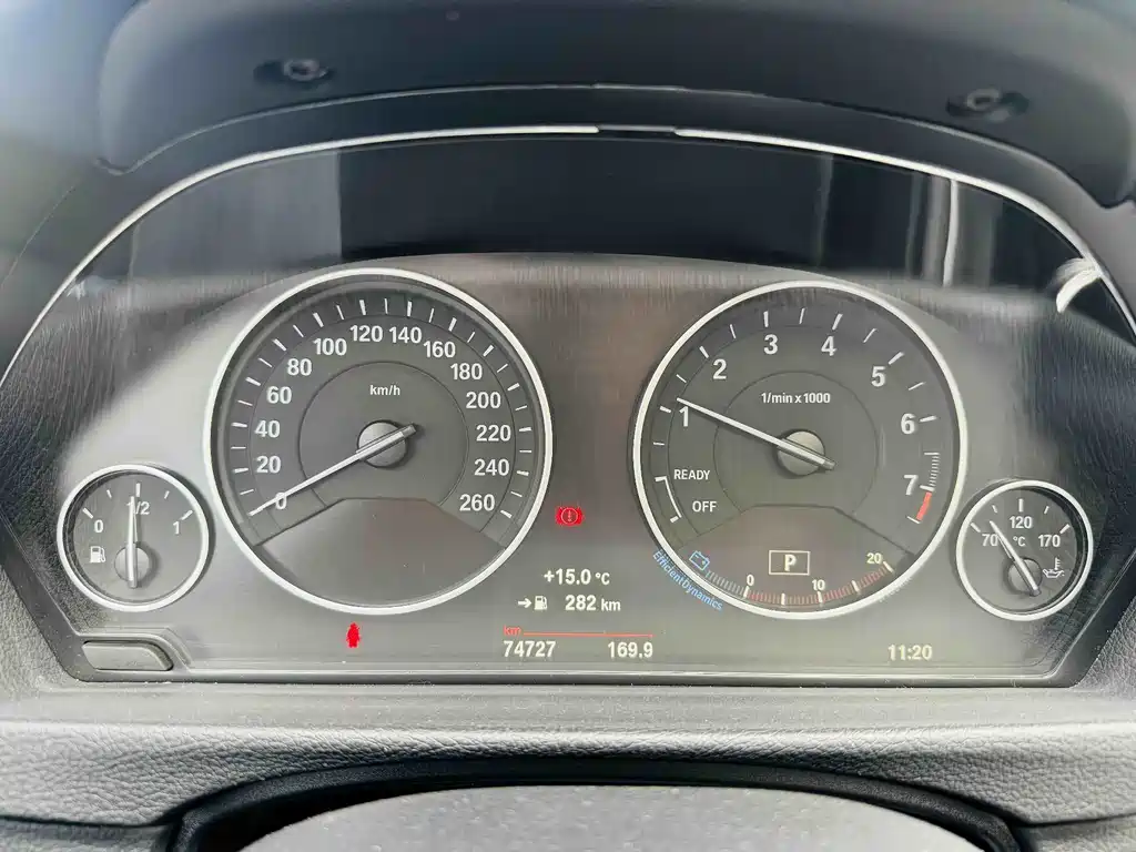 BMW 3 Series 2018 — фото 10