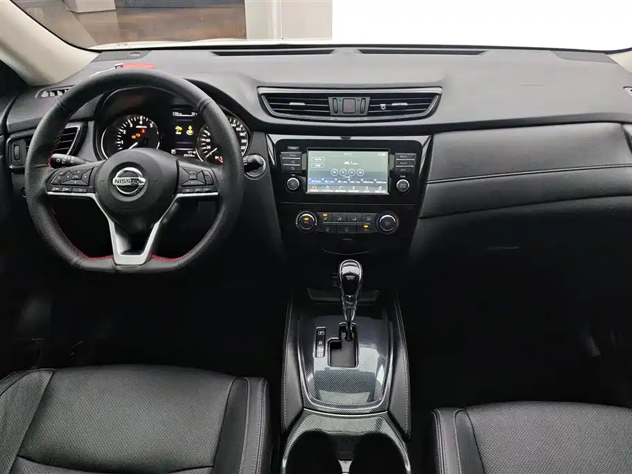 Nissan X-Trail 2018 — фото 12