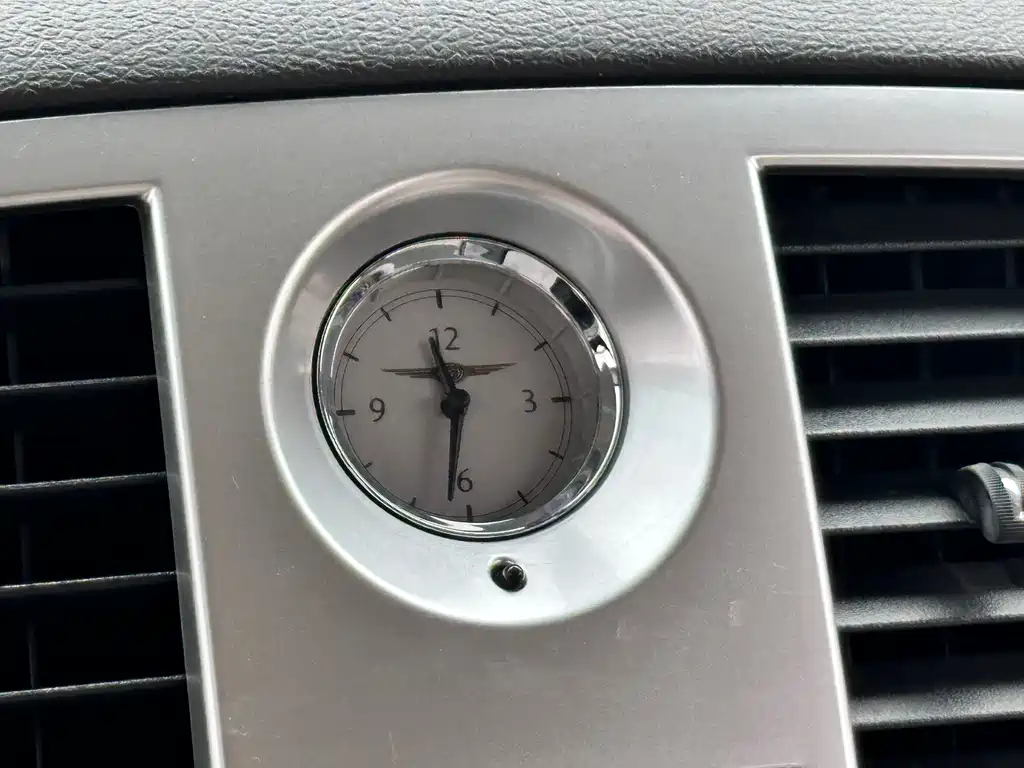 Chrysler 300C 2008 — фото 23
