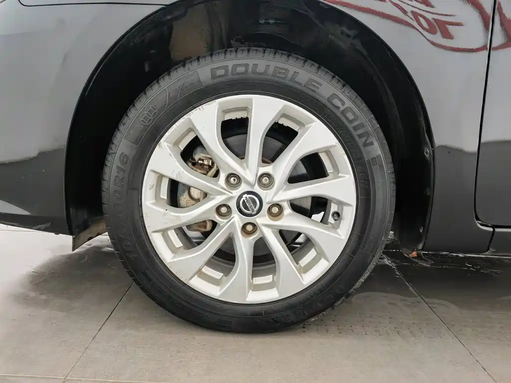 Nissan Sylphy 2018 — фото 17