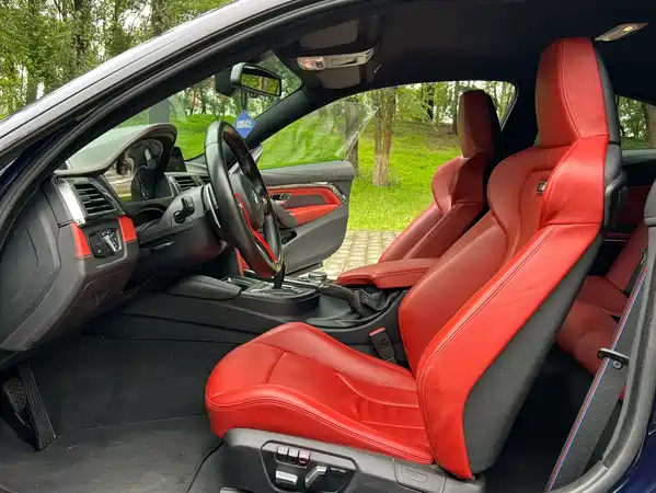 BMW M4 2016