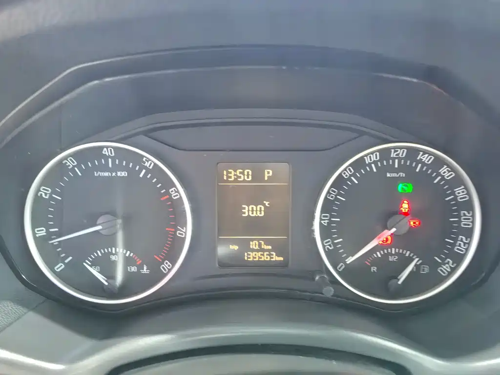 Skoda Octavia 2010 — фото 17