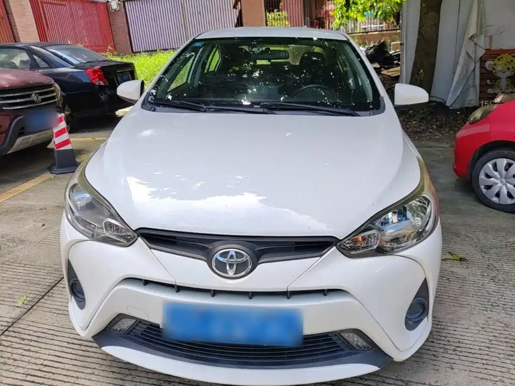 Toyota Yaris L 2020