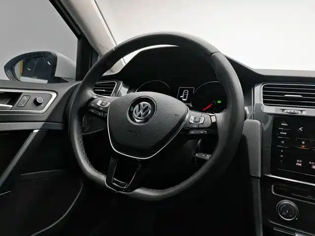 Volkswagen Golf 2020 — фото 15