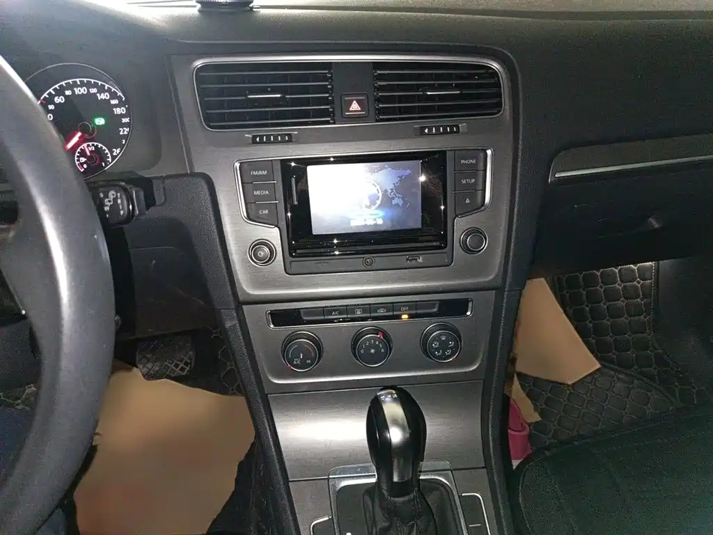 Volkswagen Golf 2016