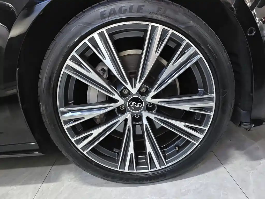 Audi A6L 2023