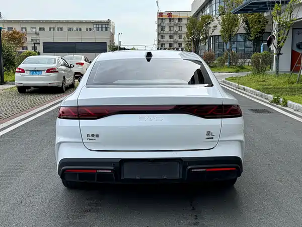 BYD Qin L 2025
