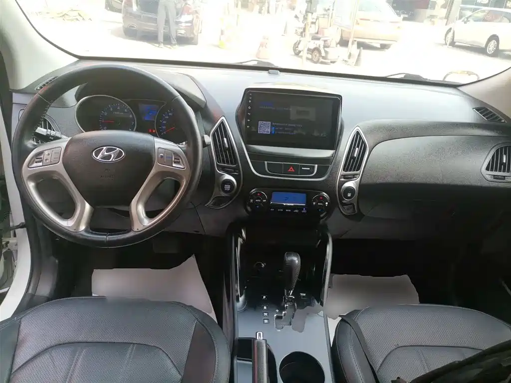 Hyundai ix35 2015 — фото 6
