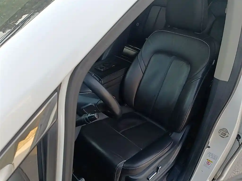 GAC Motor Trumpchi M8 2021 — фото 11