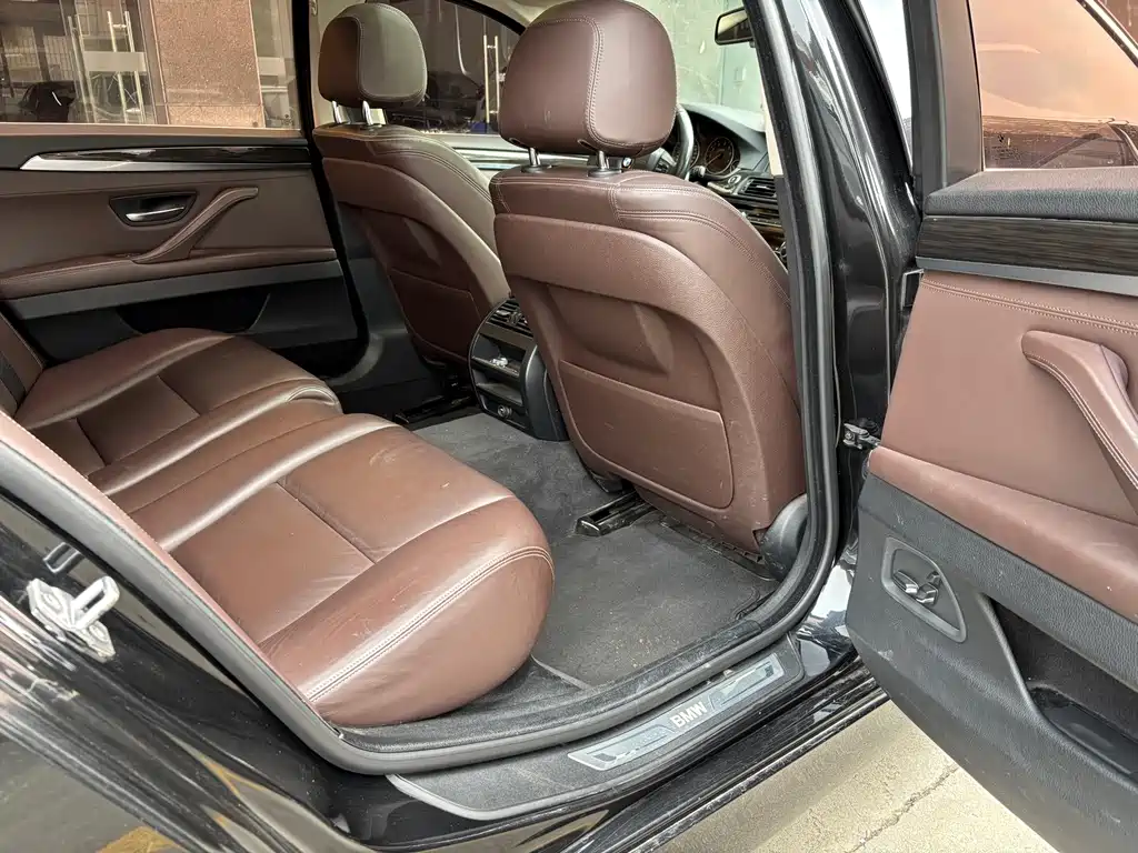 BMW 5 Series 2014 — фото 10