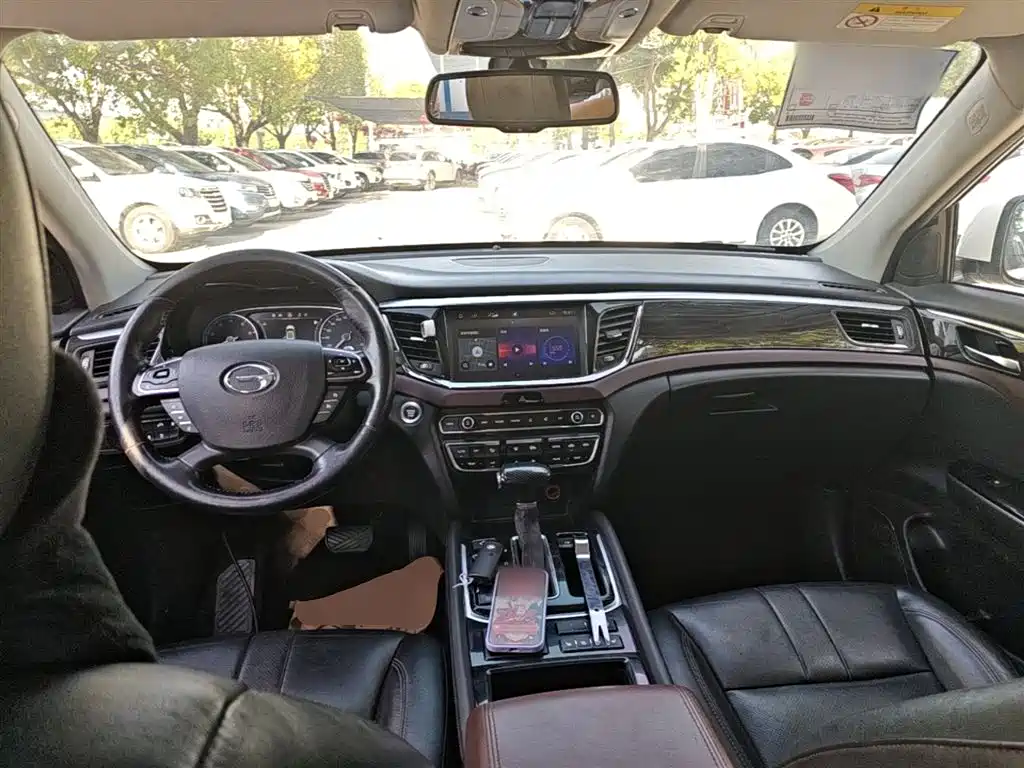 GAC Motor Trumpchi GS8 2019 — фото 10
