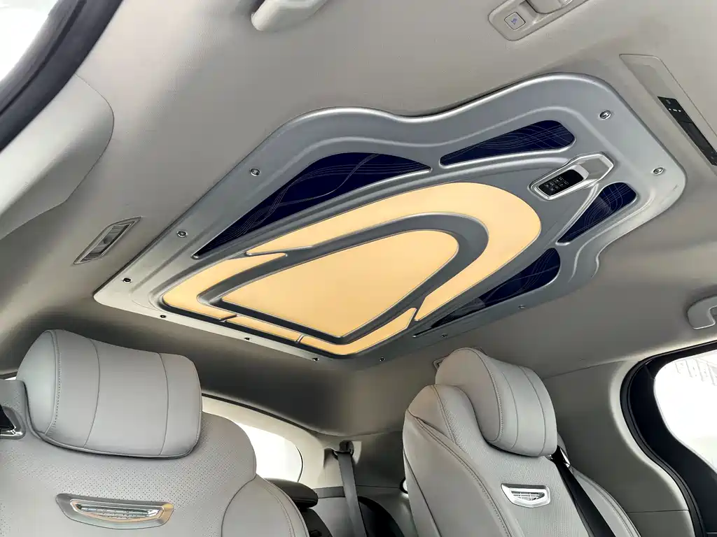 Toyota Sienna 2022 — фото 12