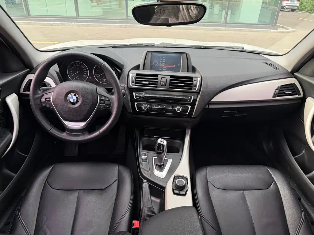 BMW 1 Series 2016 — фото 12