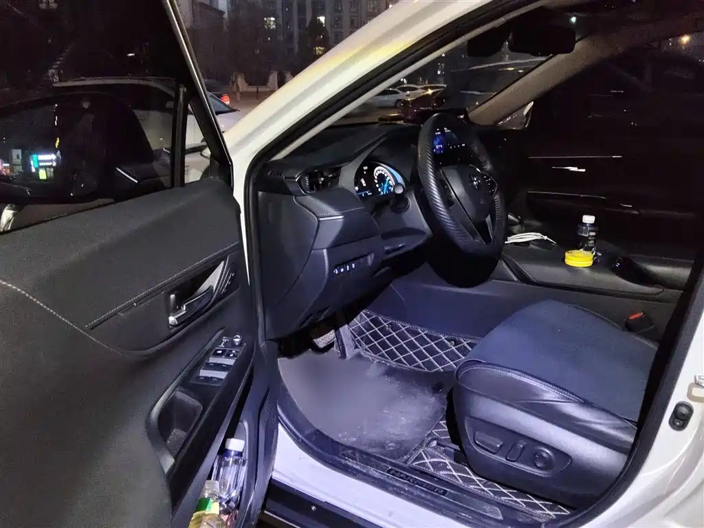 Toyota Harrier 2022 — фото 14