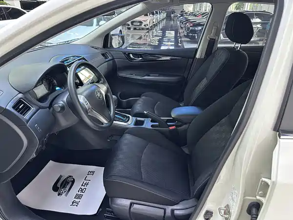 Nissan Tiida 2019