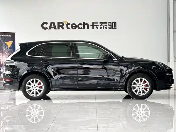 Porsche Cayenne 2011