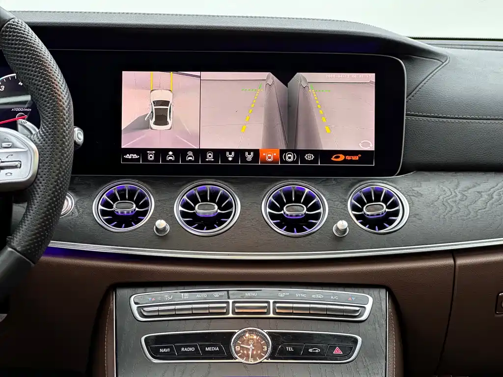 Mercedes-Benz E-Class 2018 — фото 10