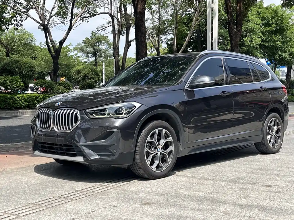 BMW X1 2021 — фото 1