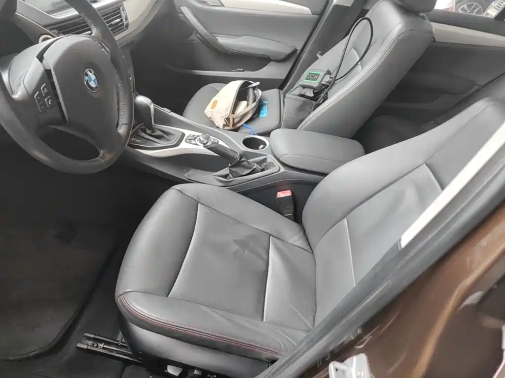 BMW X1 2014 — фото 15