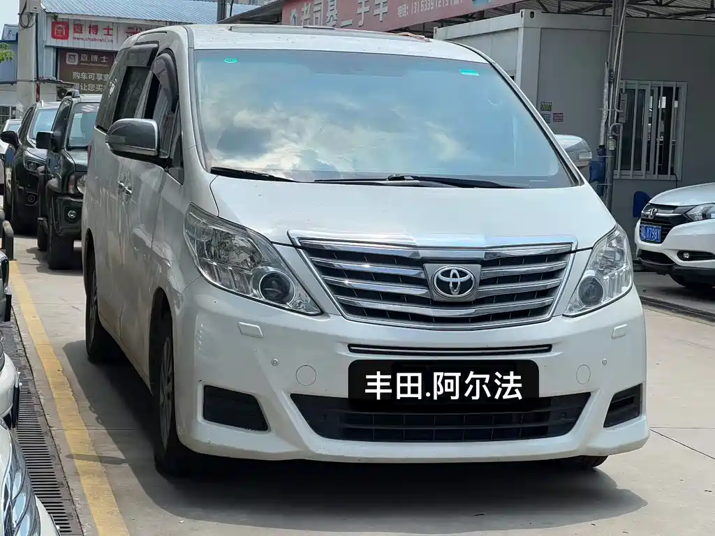 Toyota Alphard 2016 — фото 3