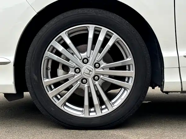 Honda Elysion 2017