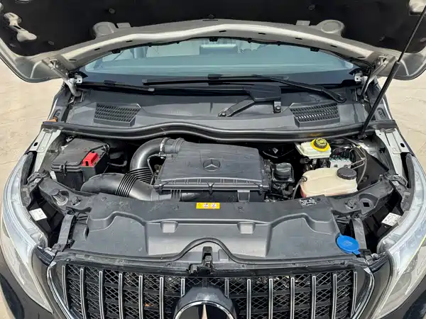 Mercedes-Benz V-Class 2016