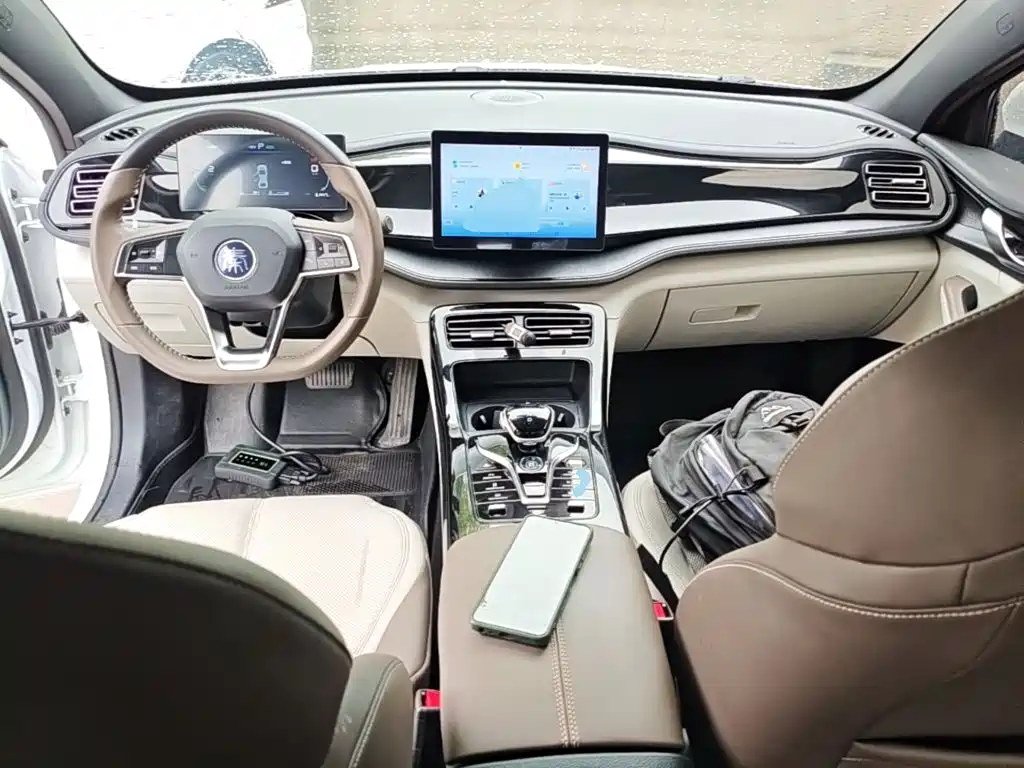 BYD Qin PLUS 2023 — фото 10